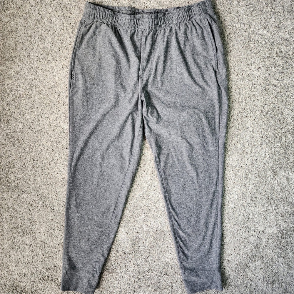 Rhone Reign Joggers Mens Large Gray Athletic Tapered Performance Excellent